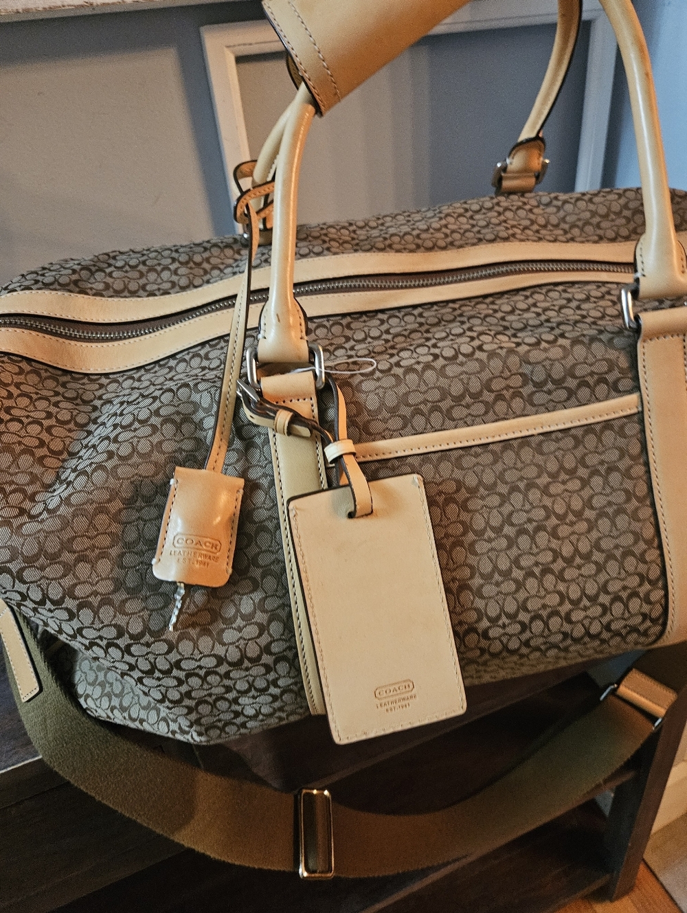 Coach Tan Signature Canvas Weekender Bag - Picture 3 of 13